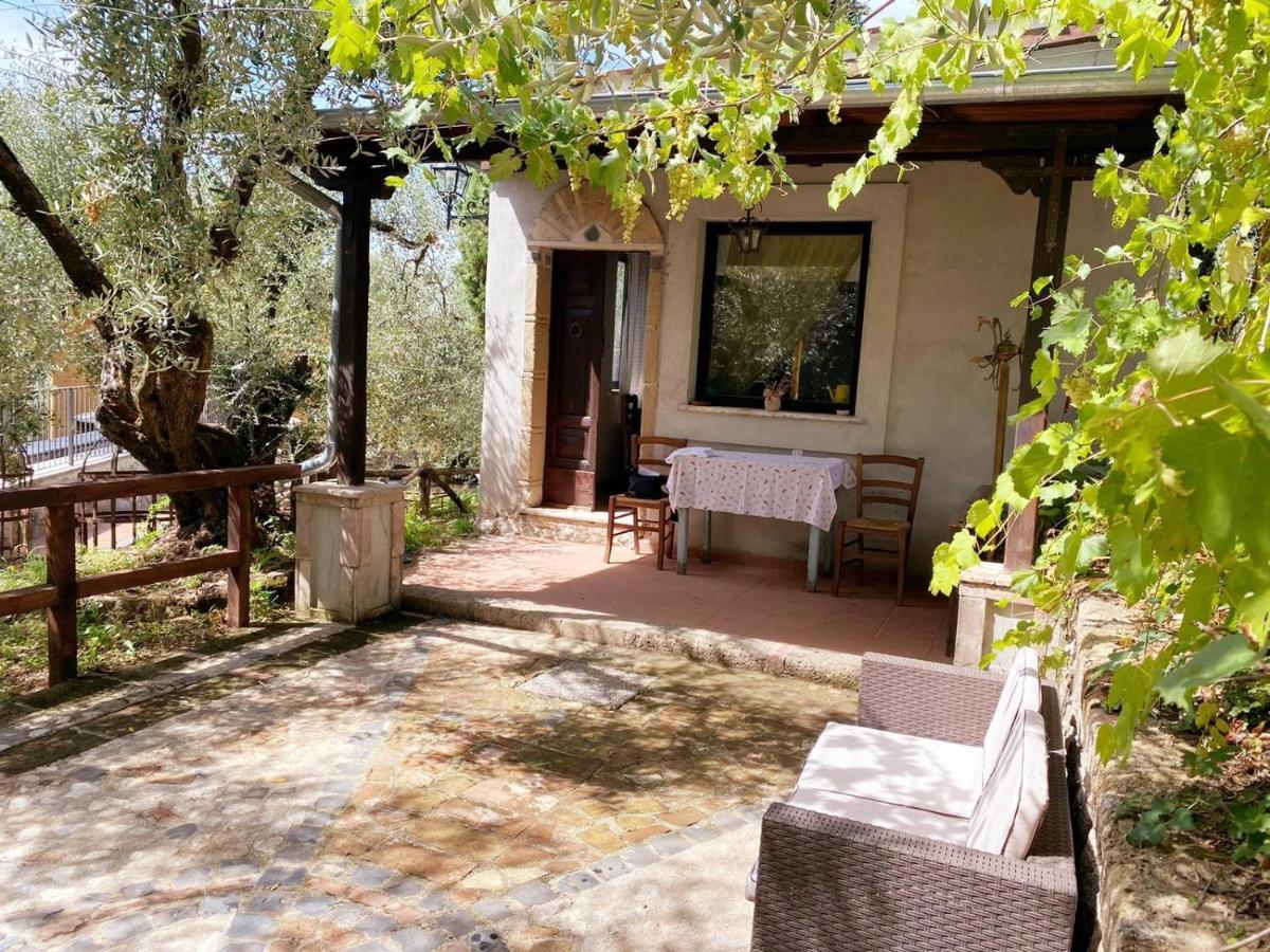 Casale L'Antica Mola Villa Castel Madama Exterior photo